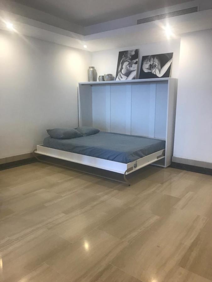 Bahia De La Plata Luxury Apartments Estepona Luaran gambar