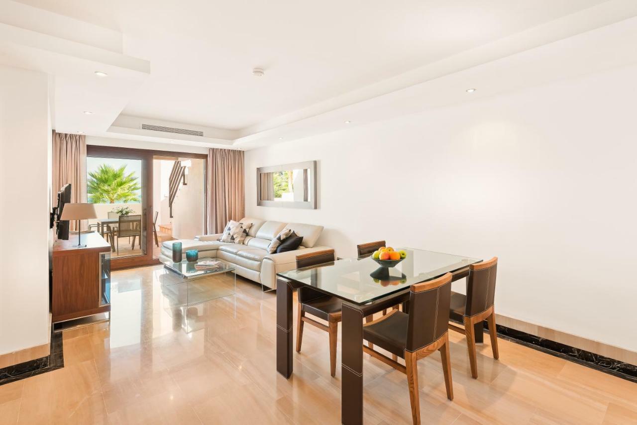 Bahia De La Plata Luxury Apartments Estepona Luaran gambar