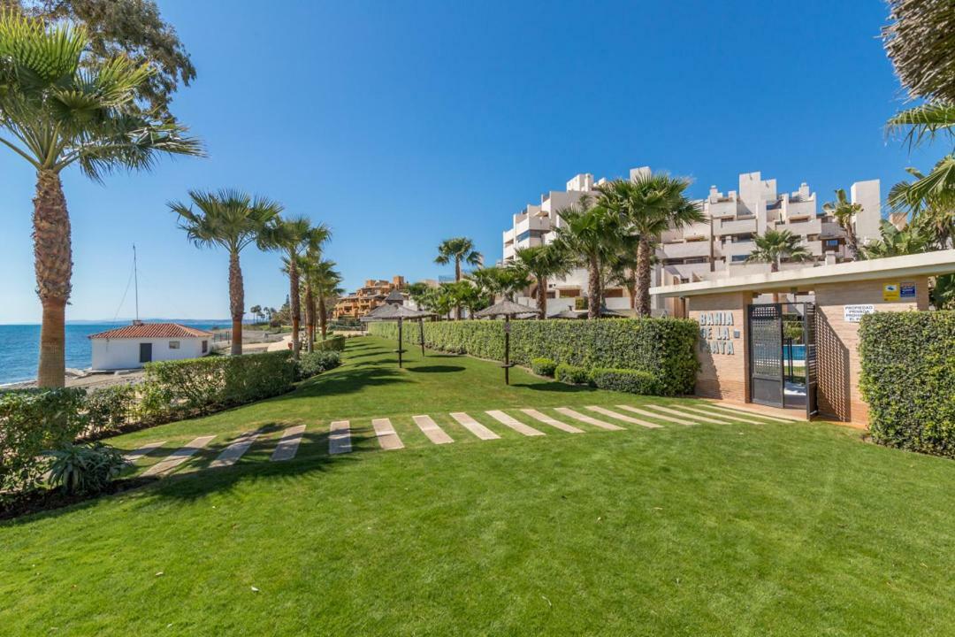 Bahia De La Plata Luxury Apartments Estepona Luaran gambar